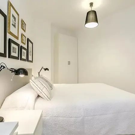 51sam1021 - Modern Near Montjuic *