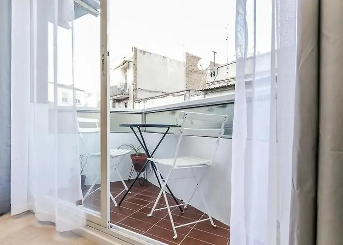 51sam1021 - Modern Near Montjuic
